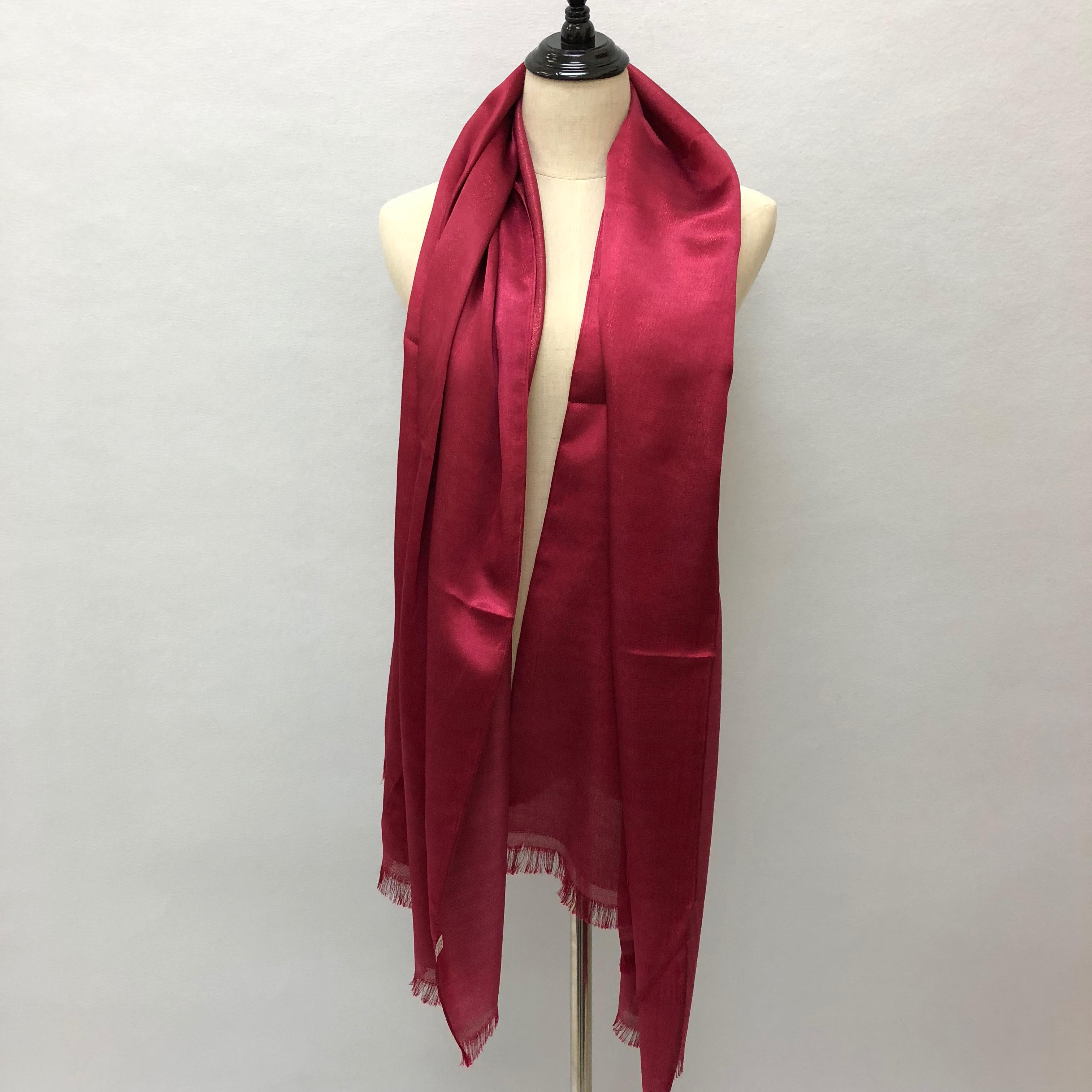 GH231284 Solid Metallic Wrap: Burgundy