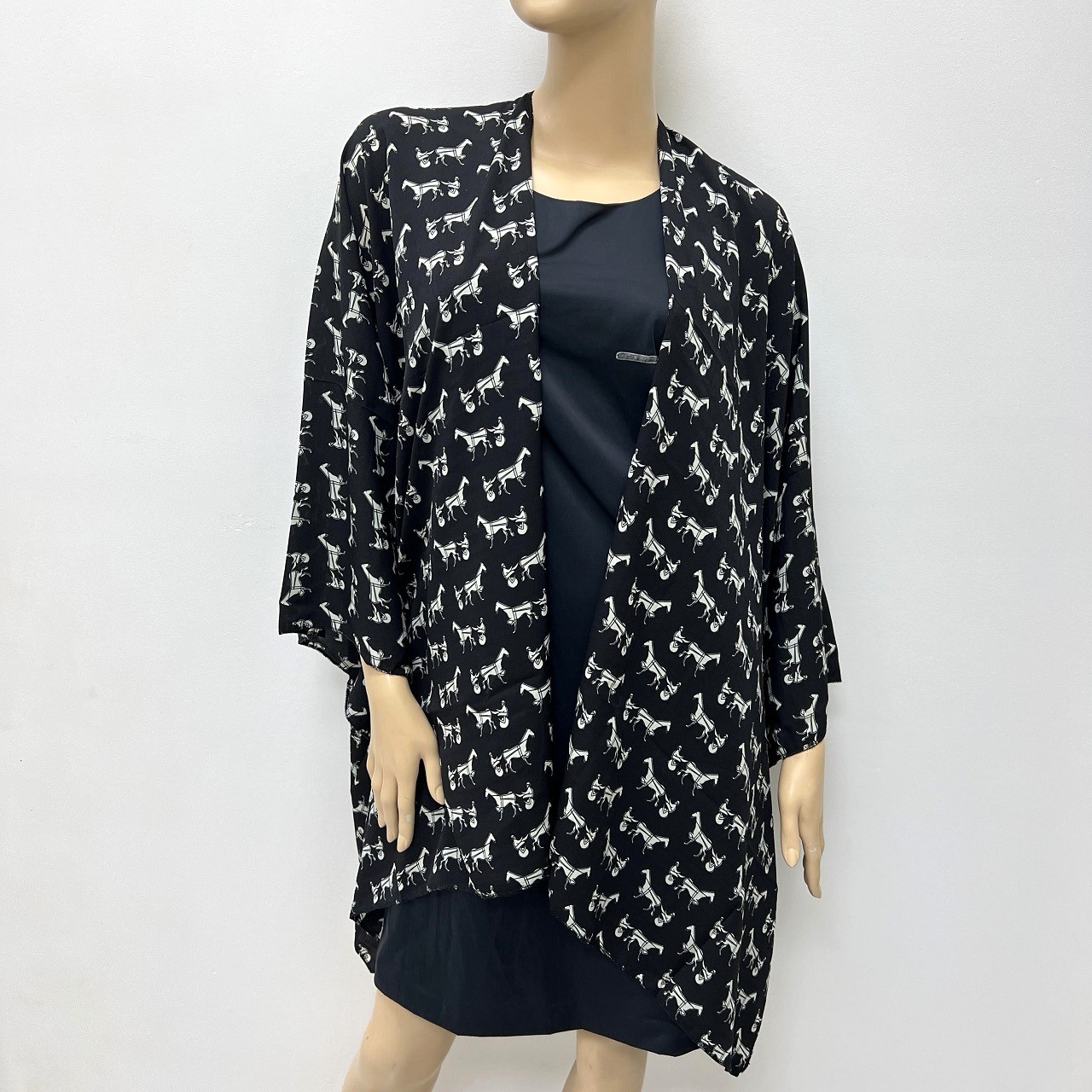 Classic Carriage Print Kimono HR23021-144