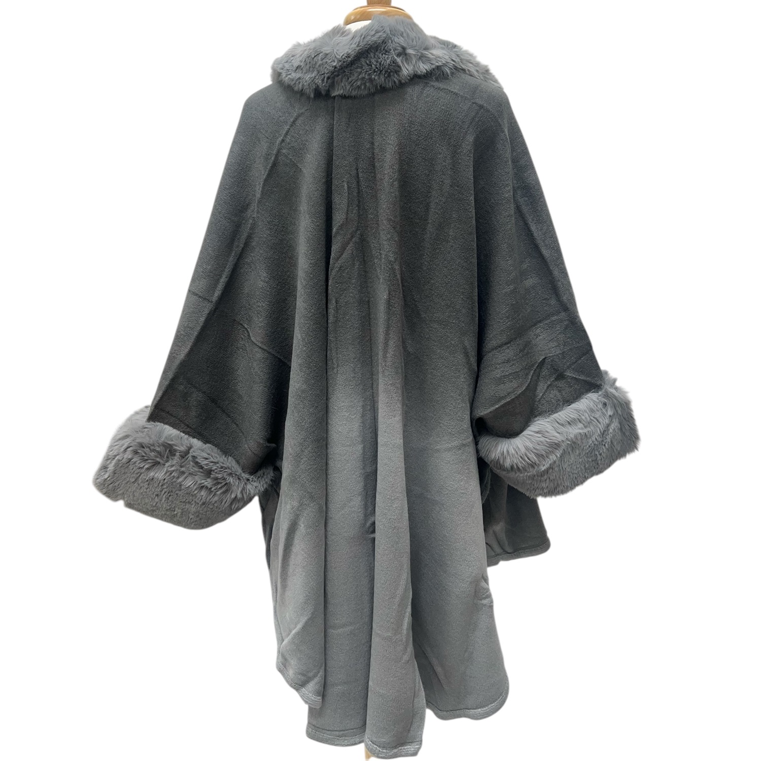 Gradation Faux Fur Poncho  Grey JB586